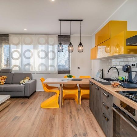 Adastra apartmani Rijeka Bagian luar foto