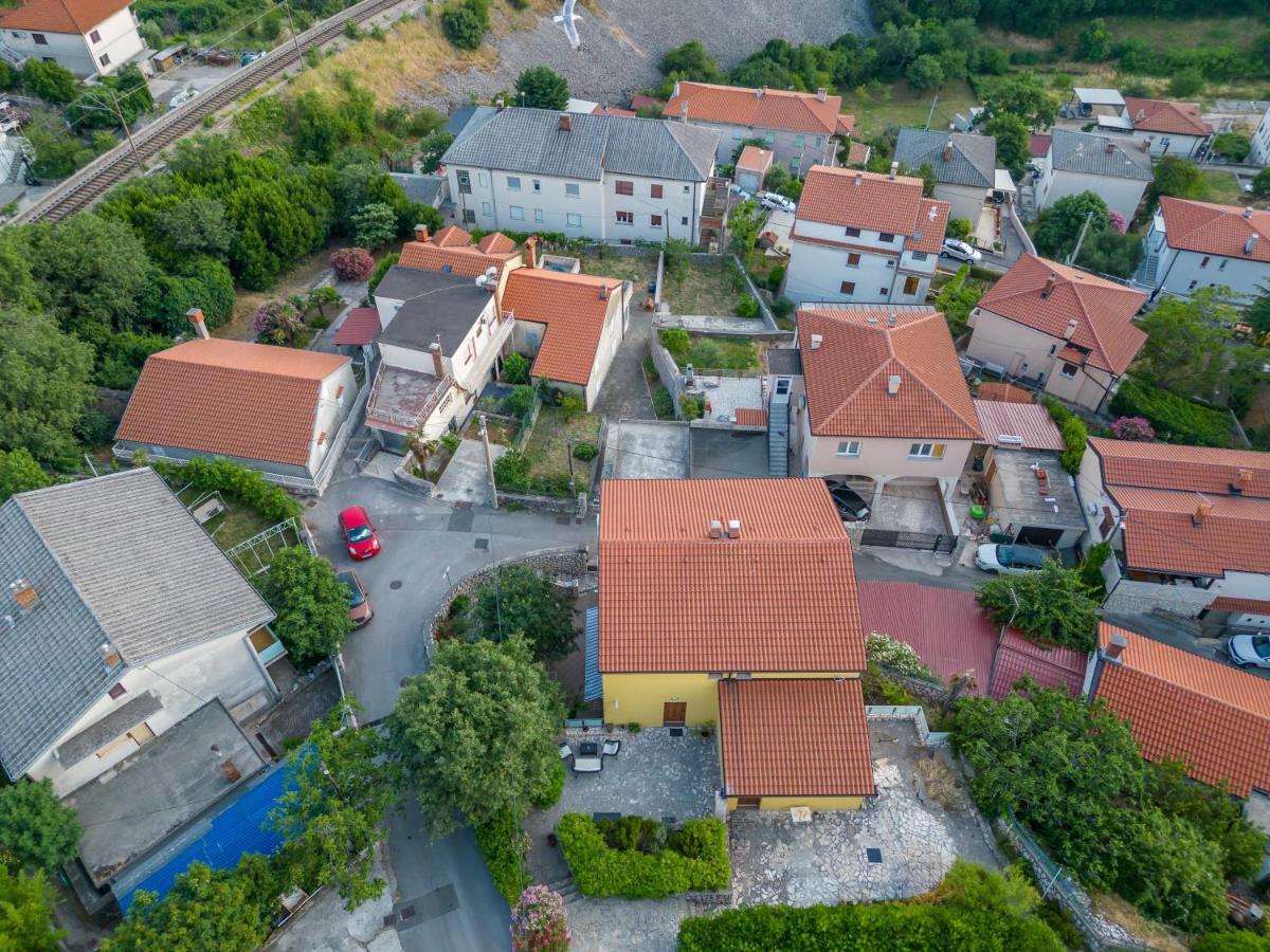 Adastra apartmani Rijeka Bagian luar foto