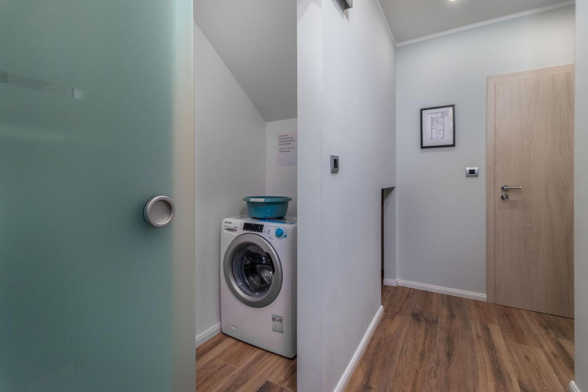 Adastra apartmani Rijeka Bagian luar foto